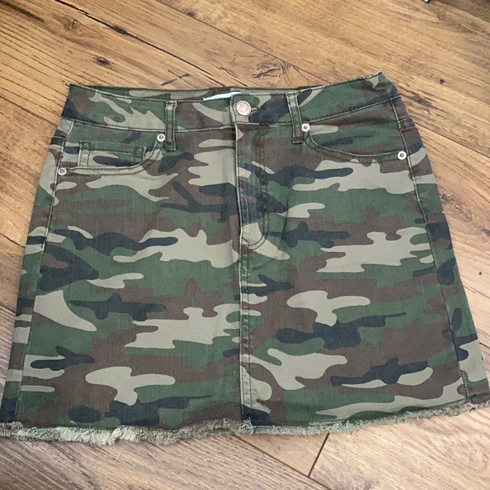 camo mini skirt